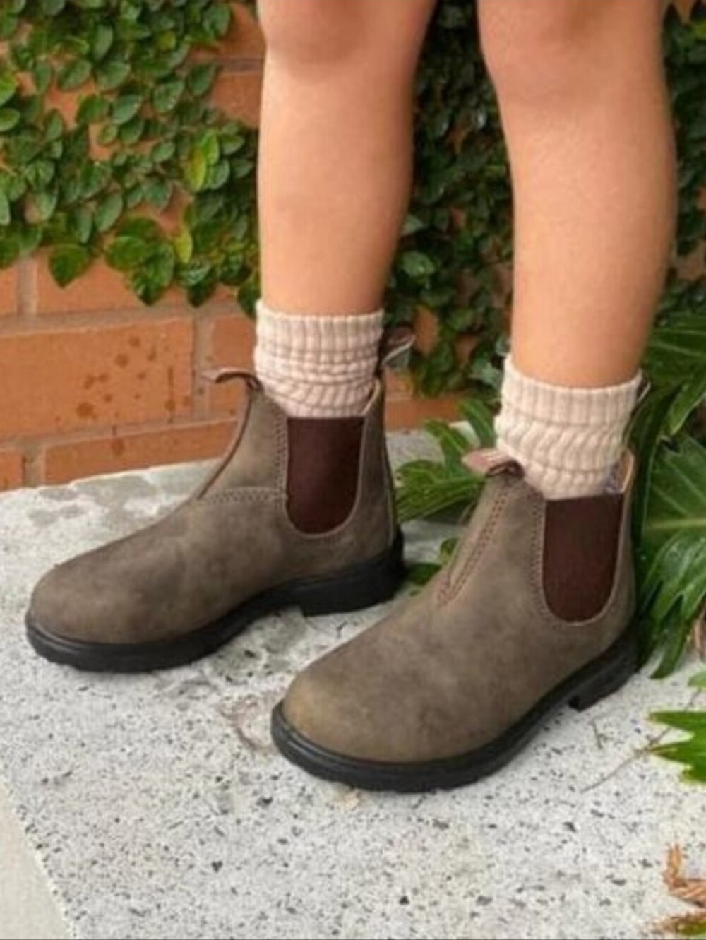 Blundstone-Kid’s Chelsea Boots Rustic Brown Leather Size AU 4.5/US 5.5